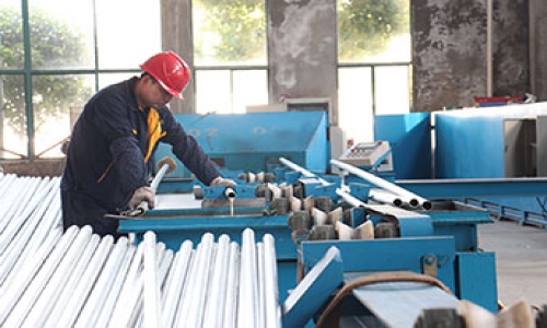 钢塑管与内衬不锈钢复合管钢管是同一种管？